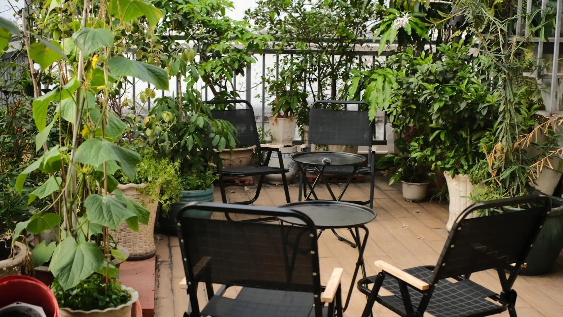 Aparthotel A Little Saigon Hotel - Bui Vien Walking Street Ho Chi Minh City
