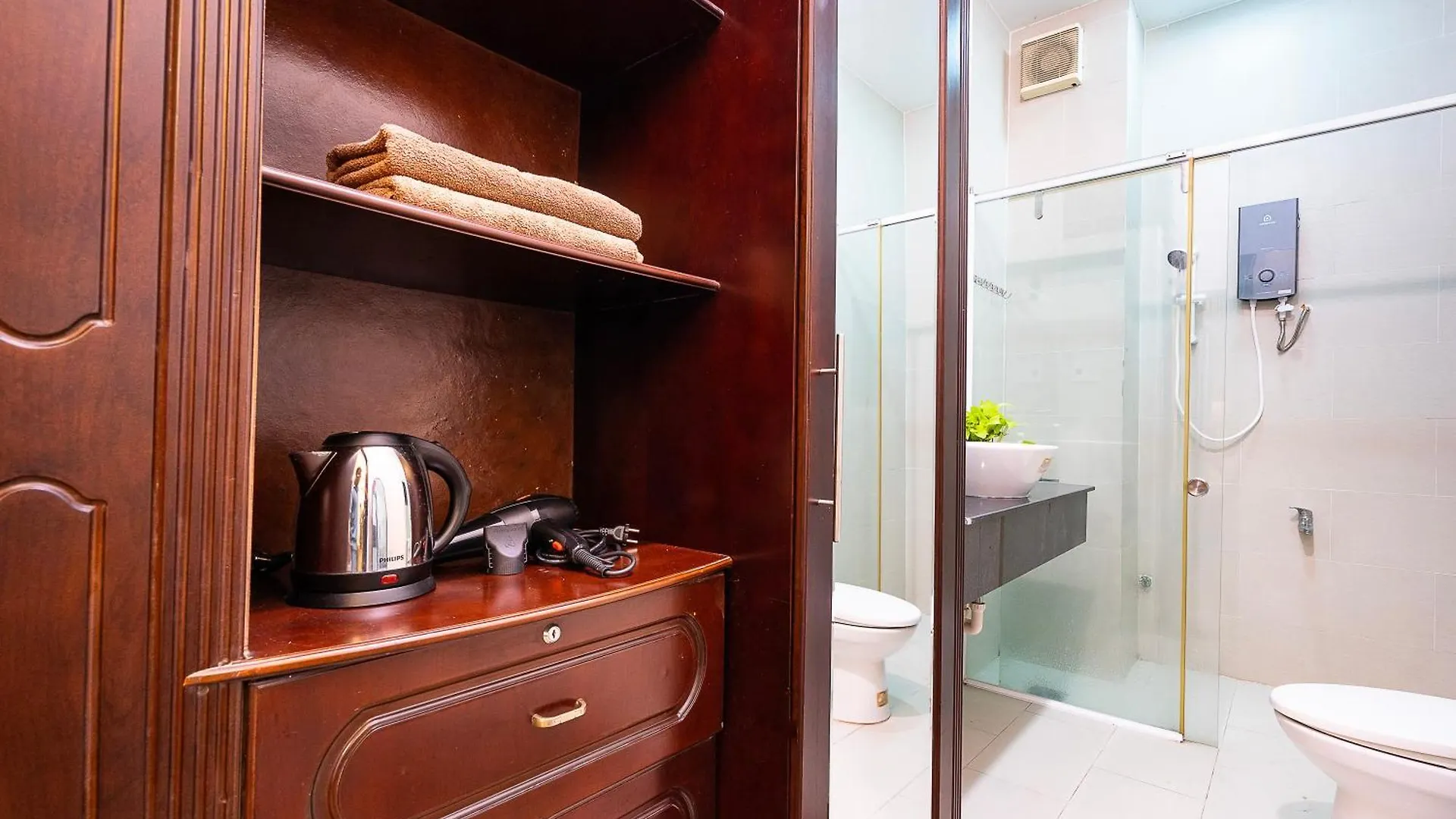 A Little Saigon Hotel - Bui Vien Walking Street Ho Chi Minh City 0*,