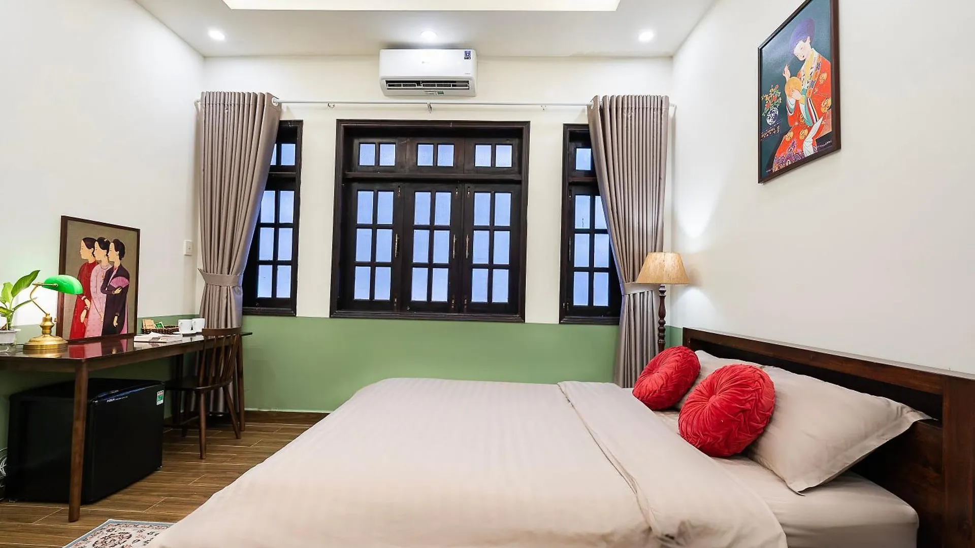 A Little Saigon Hotel - Bui Vien Walking Street Ho Chi Minh City