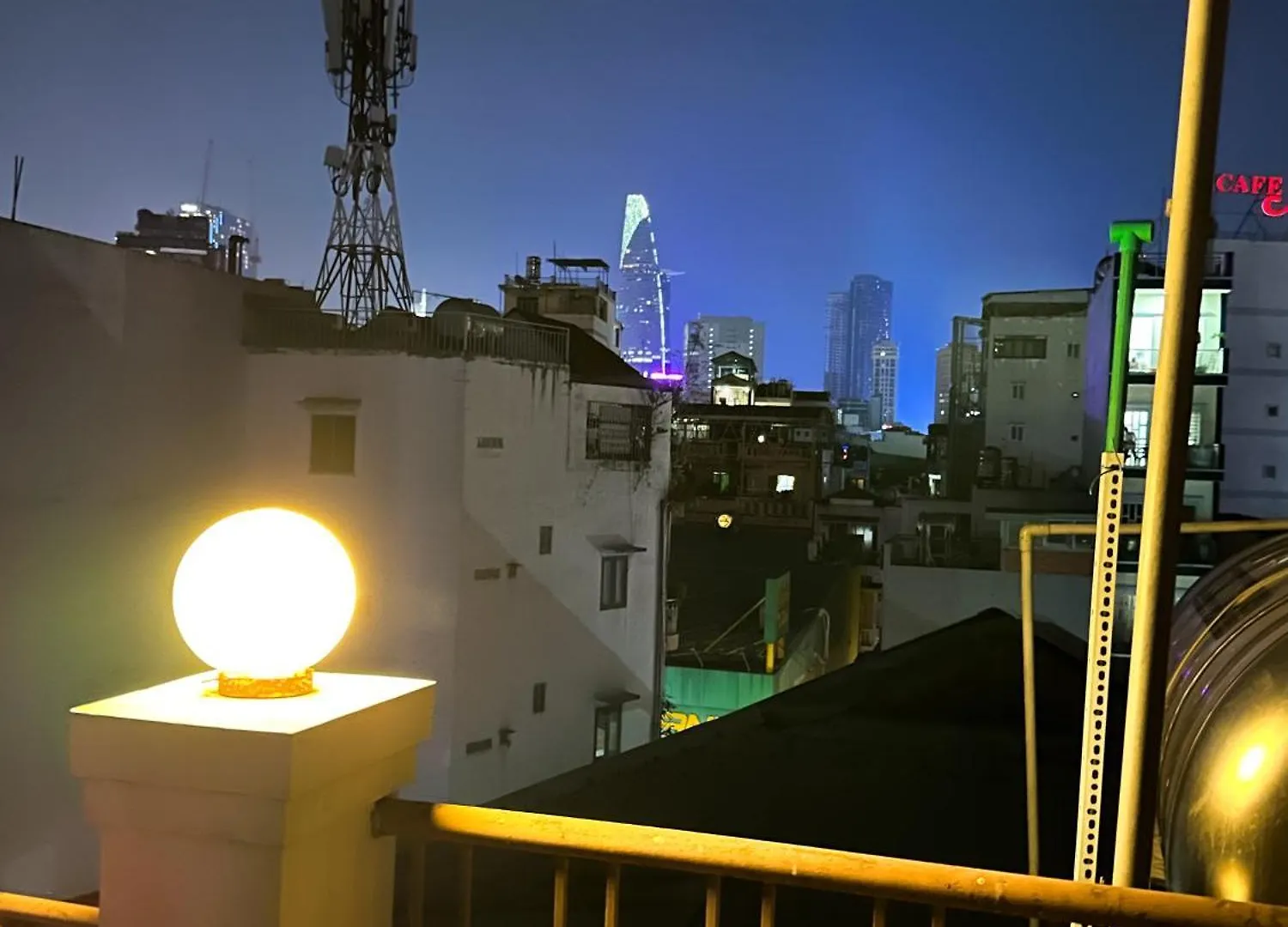 מלון דירות הו צ'י מין סיטי A Little Saigon Hotel - Bui Vien Walking Street